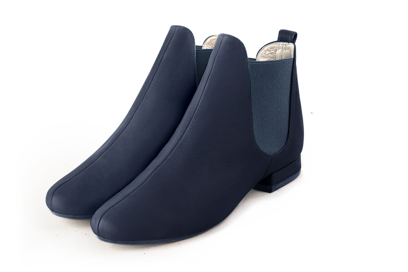 Navy blue women's ankle boots, with elastics. Round toe. Flat block heels. Front view - Florence KOOIJMAN